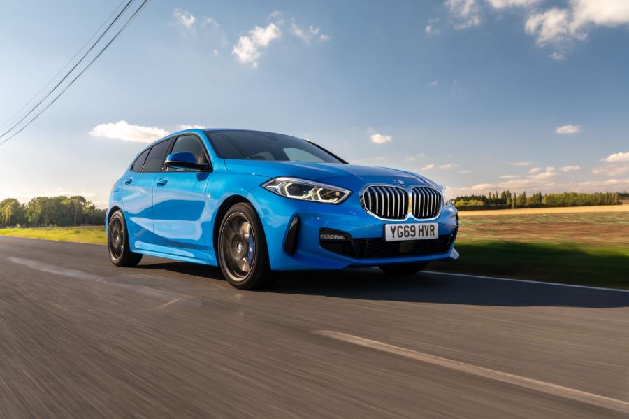  BMW 118i M Sport (F40) 2019 года  (UK) (фото 11 из 43)